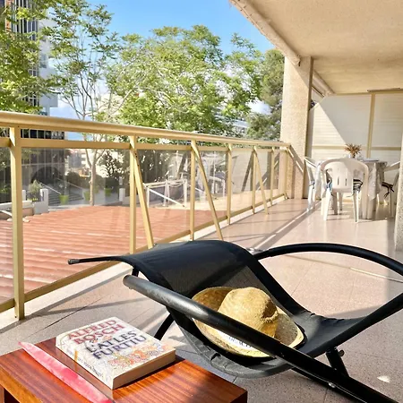 Amb Piscina Apartment *